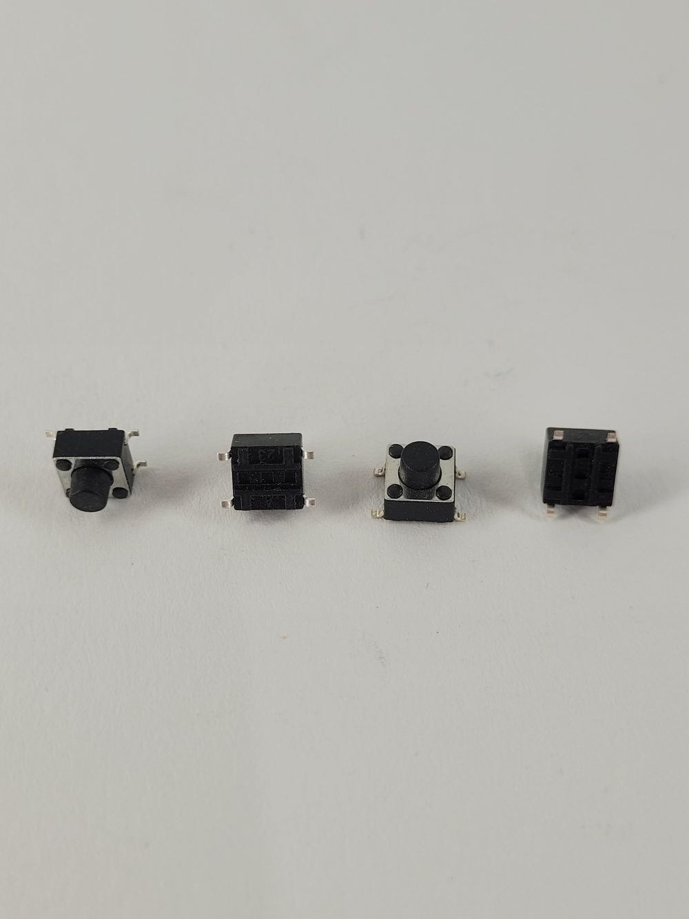 Taster 6x6x6mm Schalter