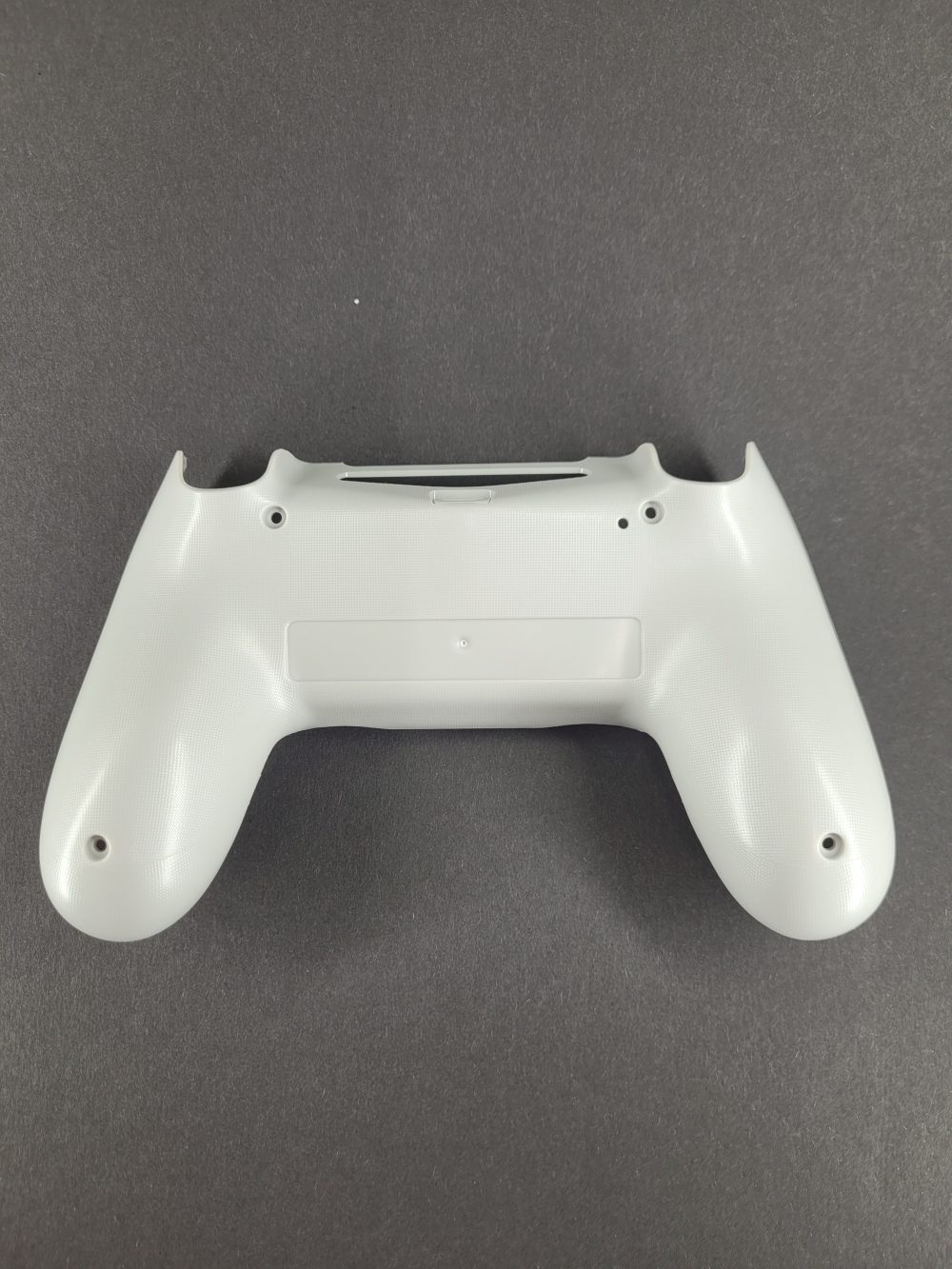 PS4 Backcase hellgrau 040-055